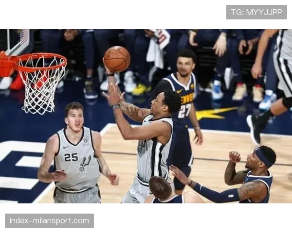 雷霆对阵马刺1胜4负处于下风,卫冕冠军遭遇最大克星